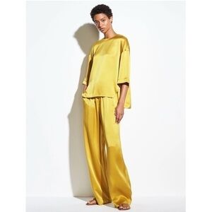 Elegant Gold Women's Top